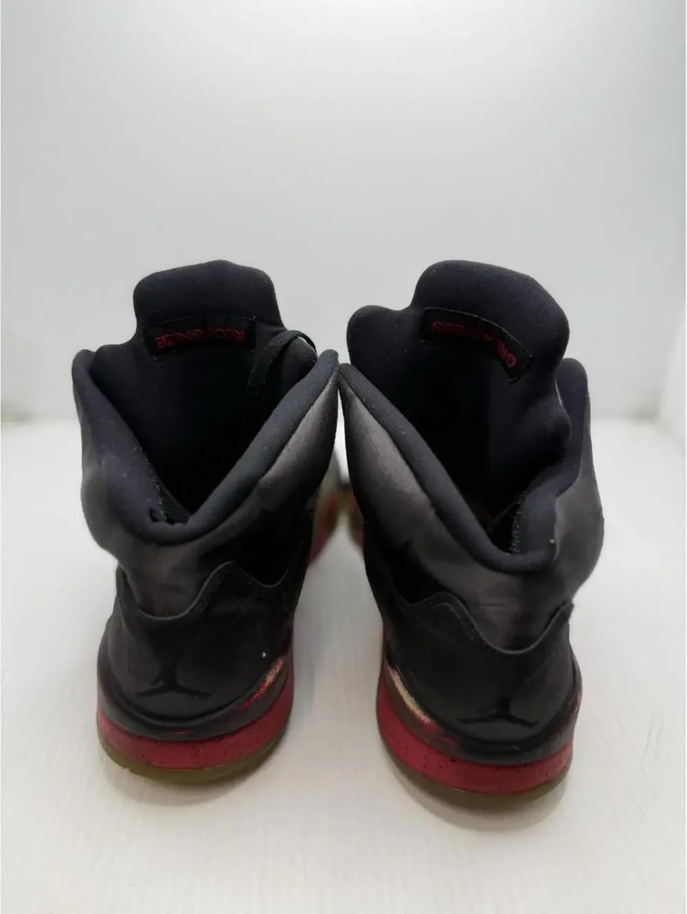 Nike Jordan 5 Retro Satin Bred 2018 Mens sz 12 Sneakers Shoes